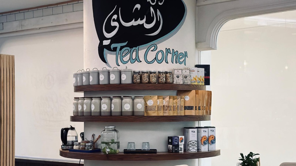 BlueZone Tea Corner Column & Organic Teas